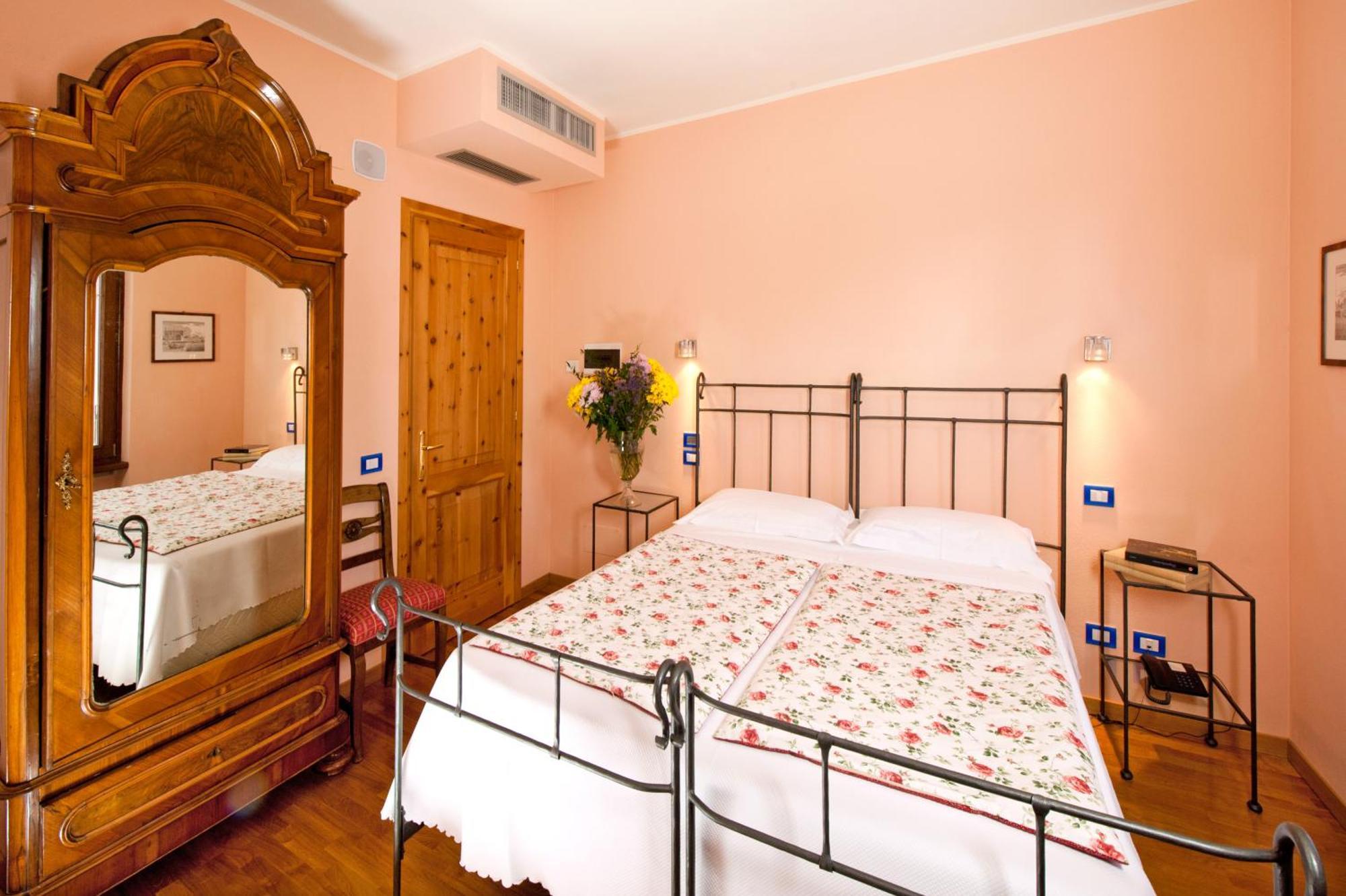 La Locanda Del Notaio Pellio Intelvi Luaran gambar